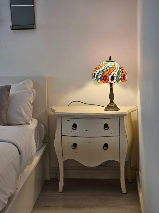 Appartamento Peaceful And Elegant Londra Esterno foto